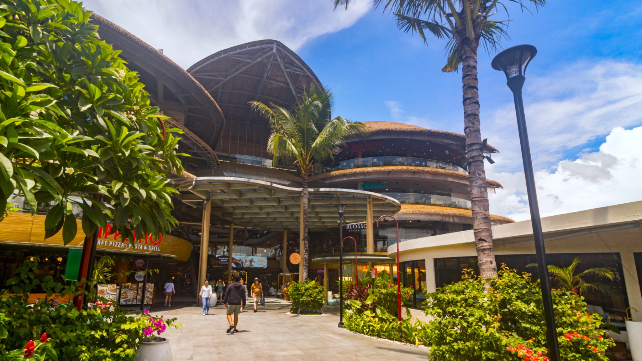 Bali Rejuvenation: Spa, Swim & Sunset Dining Tour